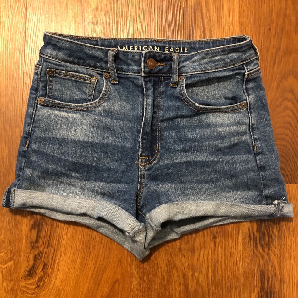 AMERICAN EAGLE JEAN SHORTS